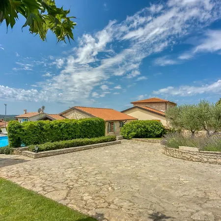 Rustic Istrian Villa Amyra With Pool Villa