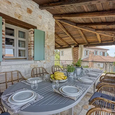 Villa Rustic Istrian Villa Amyra With Pool *