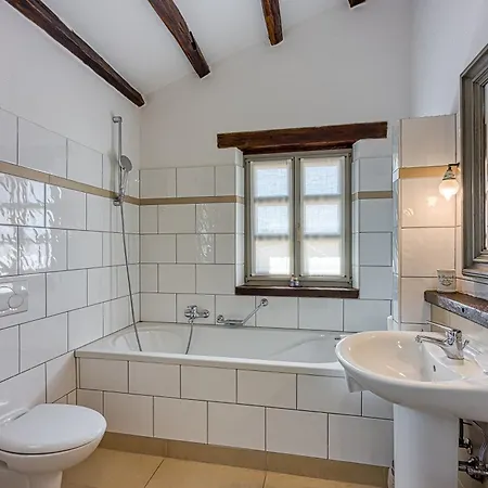 Villa Amyra With Pool - Happy Sveti Lovrec Pazenaticki