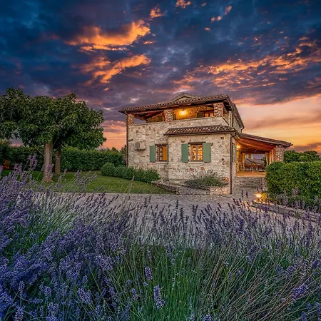 Rustic Istrian Villa Amyra With Pool